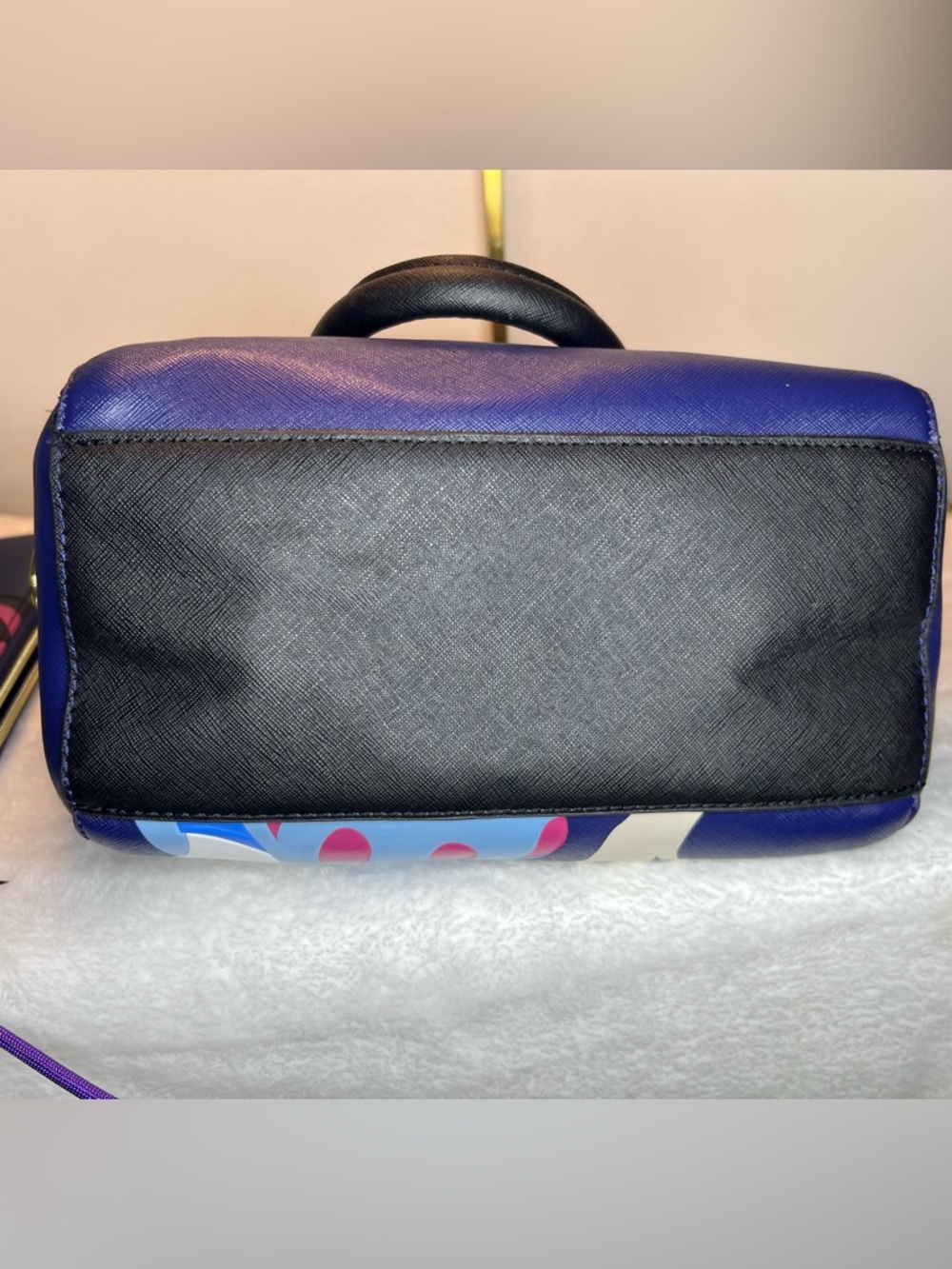 Loungefly Snow White Satchel/crossbody and wallet EU - Picture 6 of 11